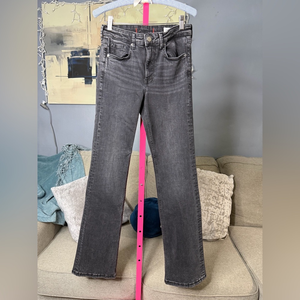 Zara Washed Black Flare Jeans Size 6 Mid Rise Stretch 32.5” Inseam✨